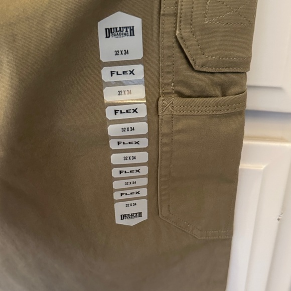 Duluth Trading Co Men's Cargo Pants - Olive - Picture 4 of 5